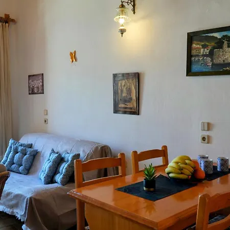 Amorosa House *