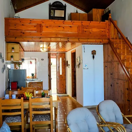 Amorosa House *