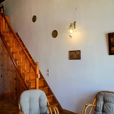 Amorosa House *